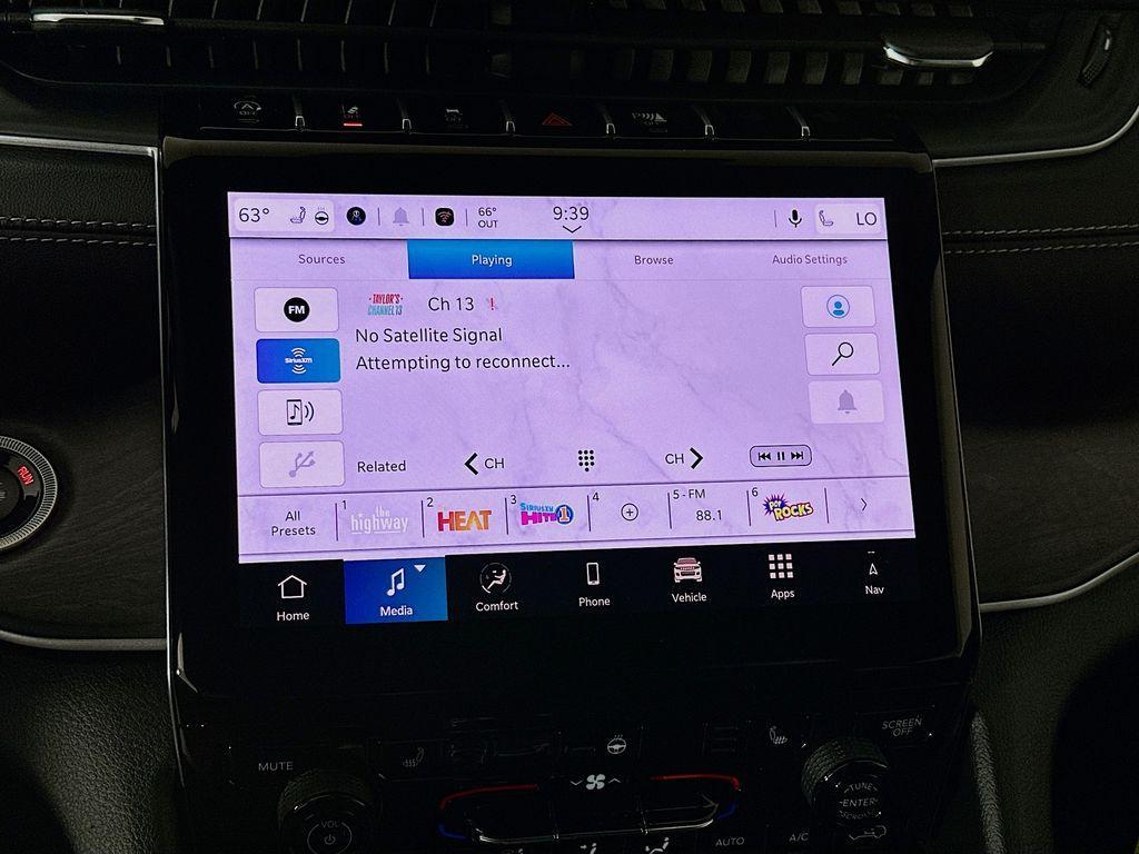 new 2025 Jeep Grand Cherokee car, priced at $46,954