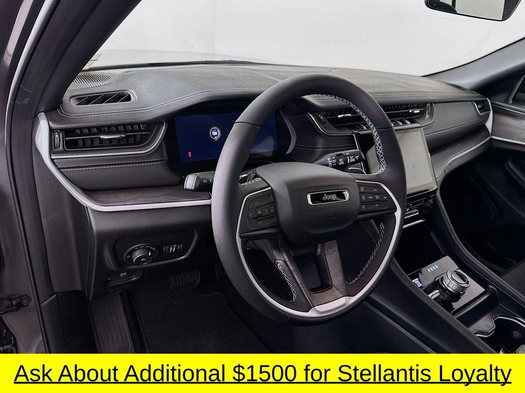 new 2025 Jeep Grand Cherokee car, priced at $42,719