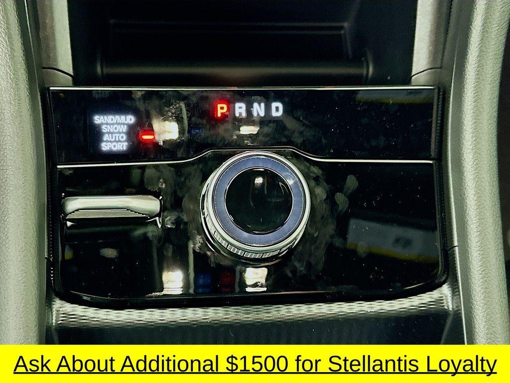 new 2025 Jeep Grand Cherokee car, priced at $42,719