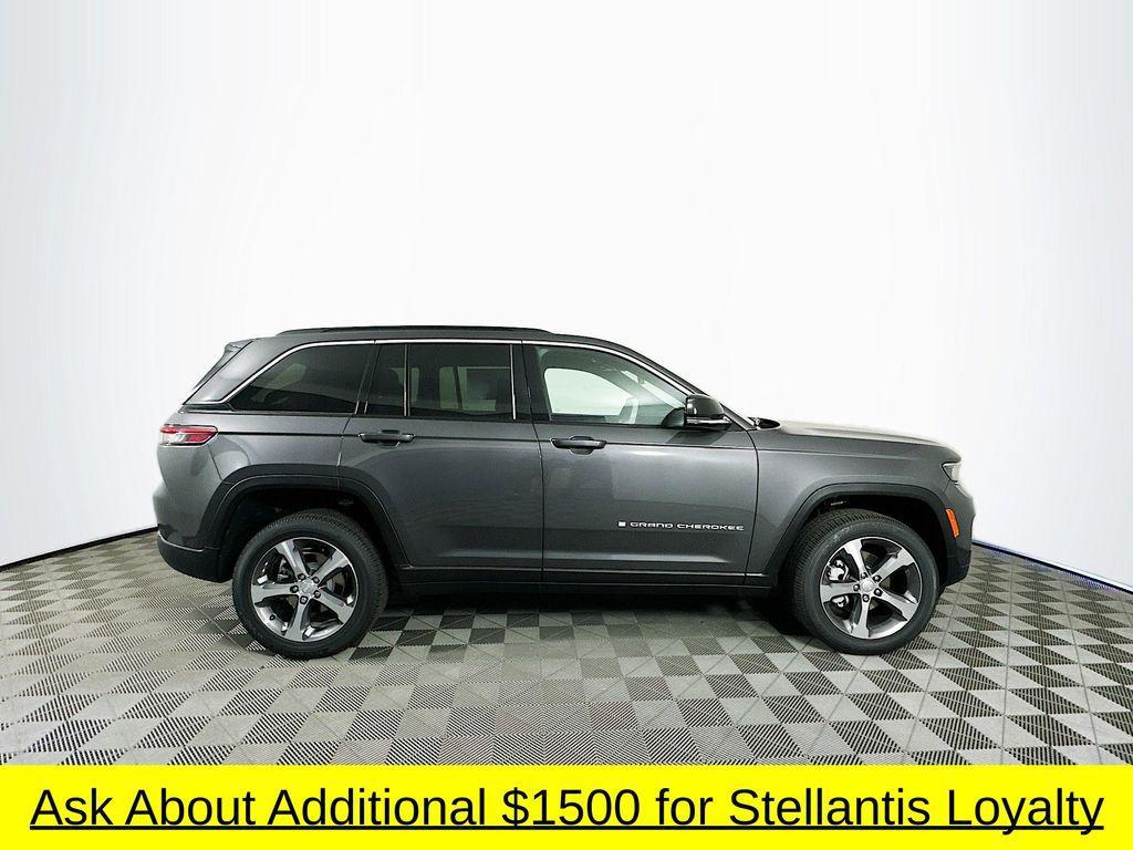 new 2025 Jeep Grand Cherokee car, priced at $42,719