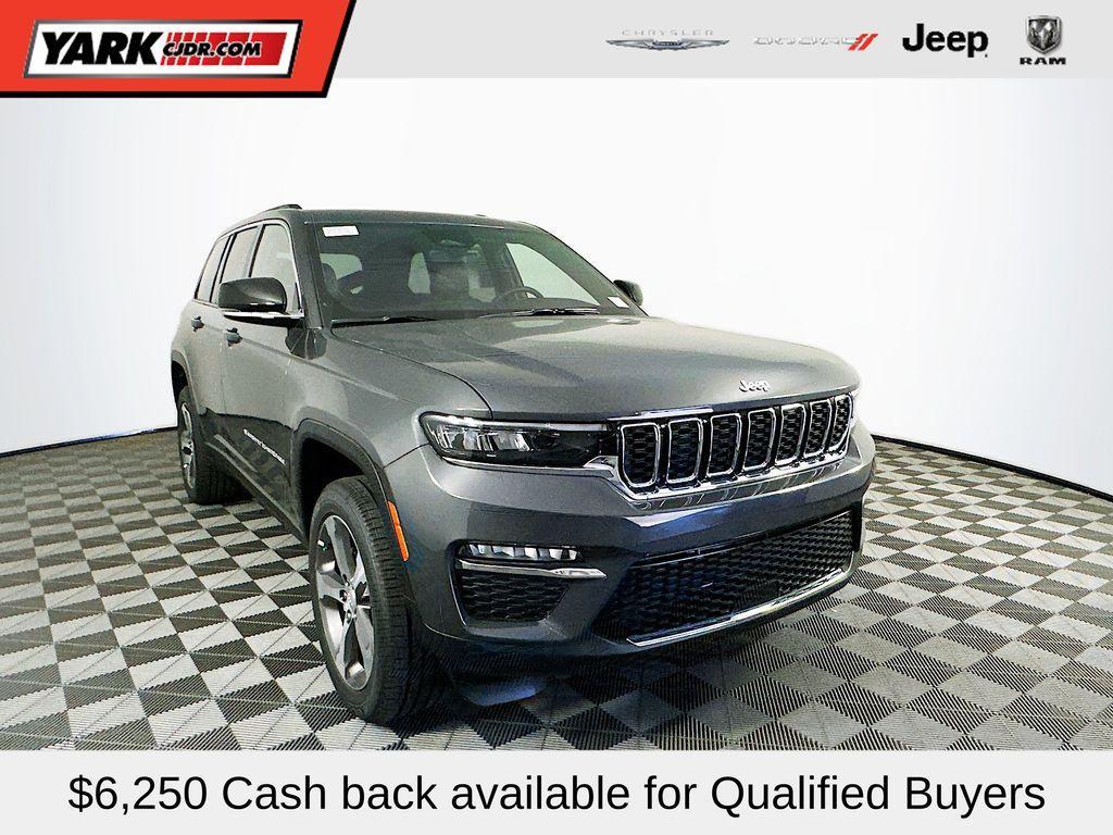 new 2025 Jeep Grand Cherokee car, priced at $40,719