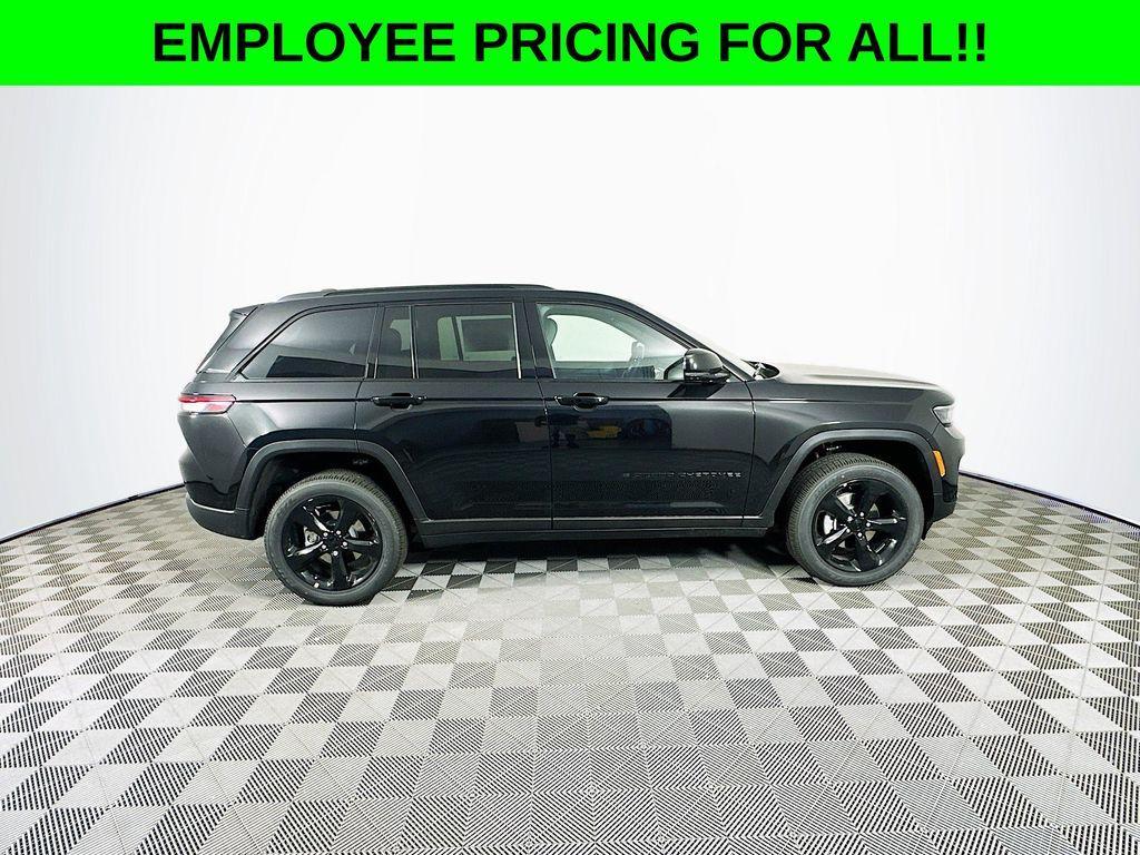 new 2025 Jeep Grand Cherokee car, priced at $44,482