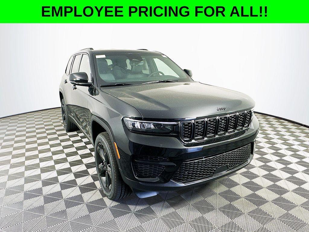 new 2025 Jeep Grand Cherokee car, priced at $44,482