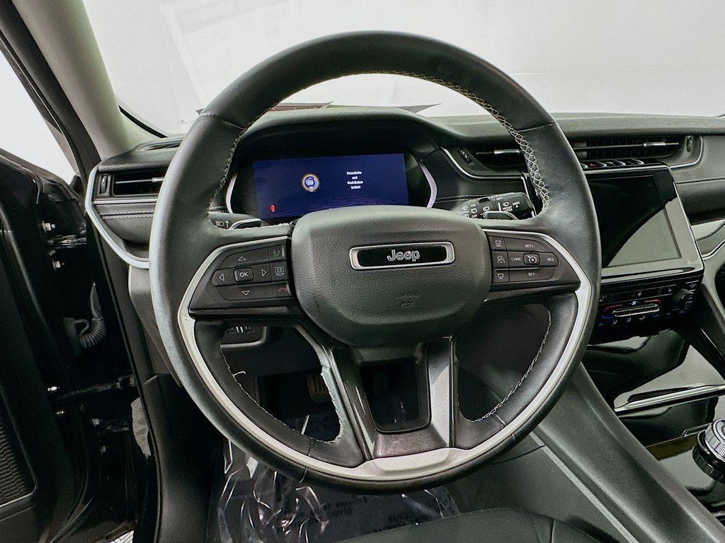 used 2022 Jeep Grand Cherokee L car, priced at $28,901