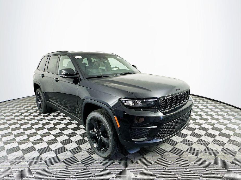 new 2024 Jeep Grand Cherokee car, priced at $39,724