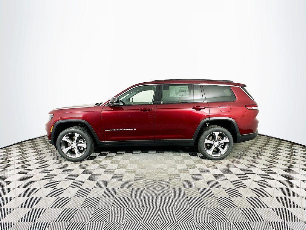 new 2025 Jeep Grand Cherokee L car, priced at $49,697