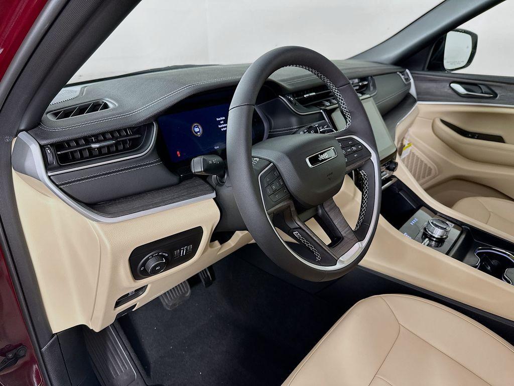 new 2025 Jeep Grand Cherokee L car, priced at $49,697