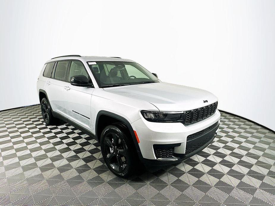 new 2024 Jeep Grand Cherokee L car, priced at $41,586