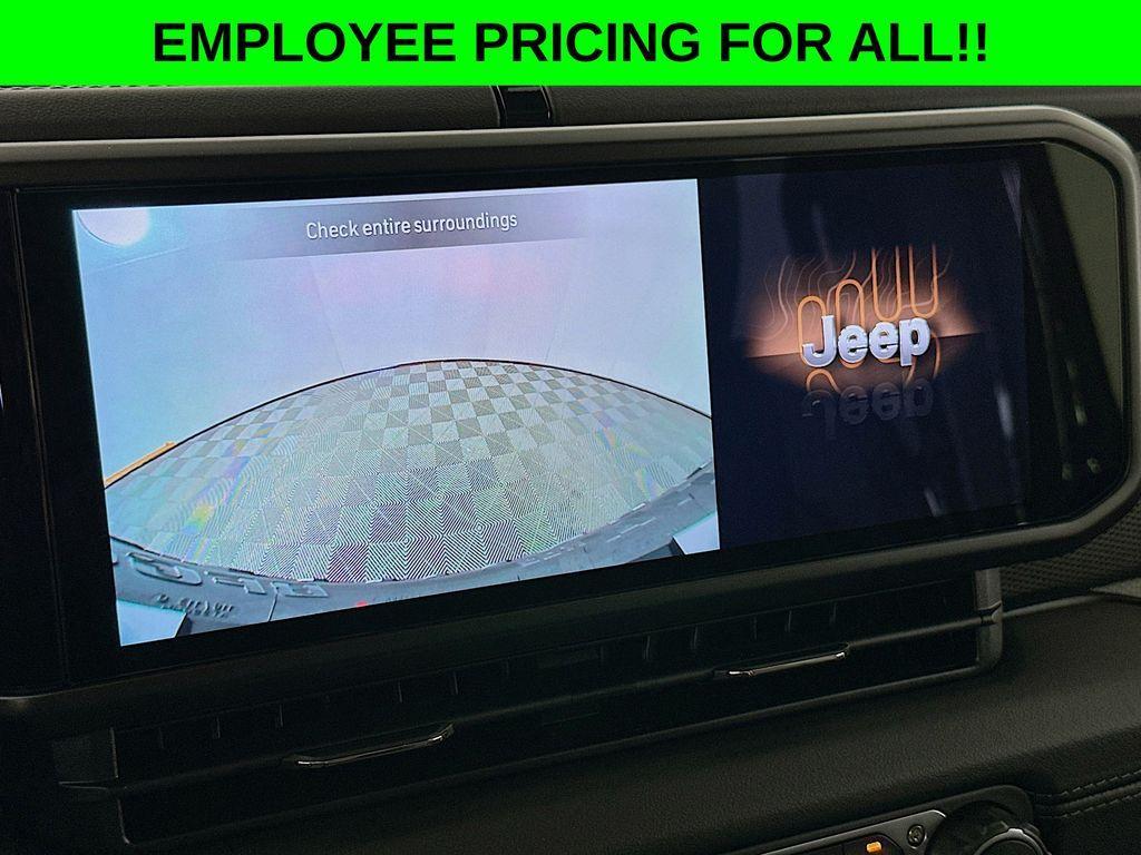 new 2025 Jeep Wrangler car, priced at $57,664