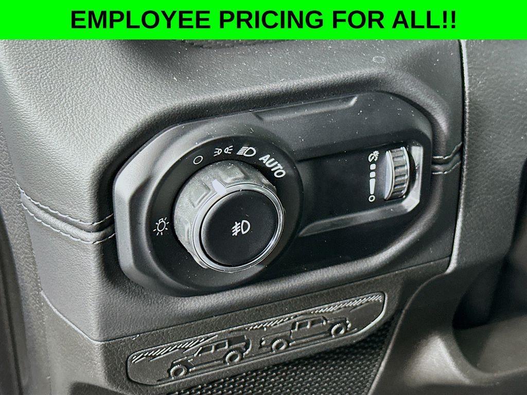 new 2025 Jeep Wrangler car, priced at $57,664