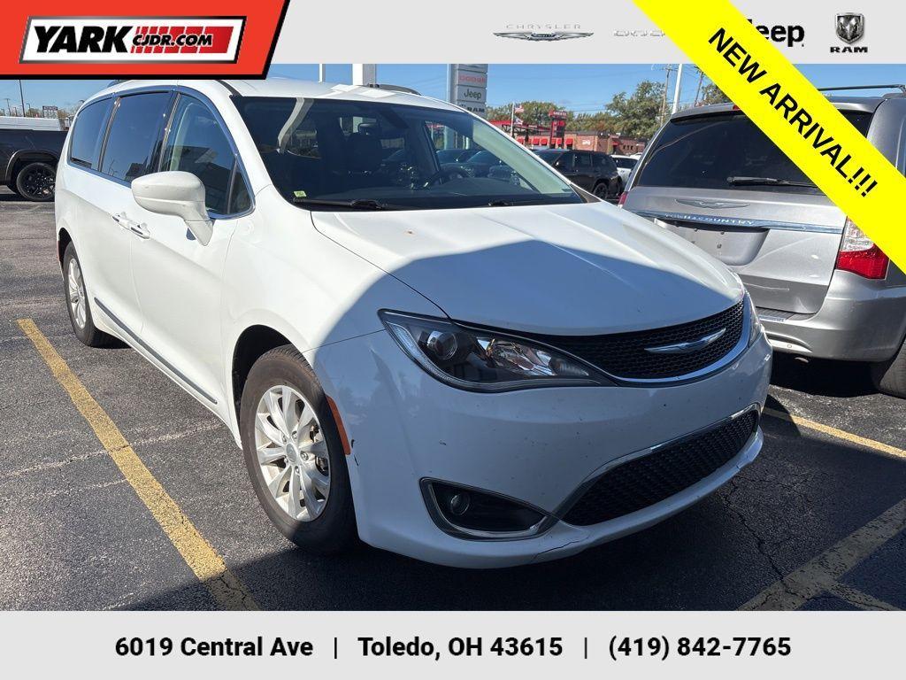 used 2018 Chrysler Pacifica car, priced at $12,990