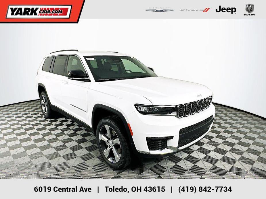 new 2024 Jeep Grand Cherokee L car, priced at $43,307