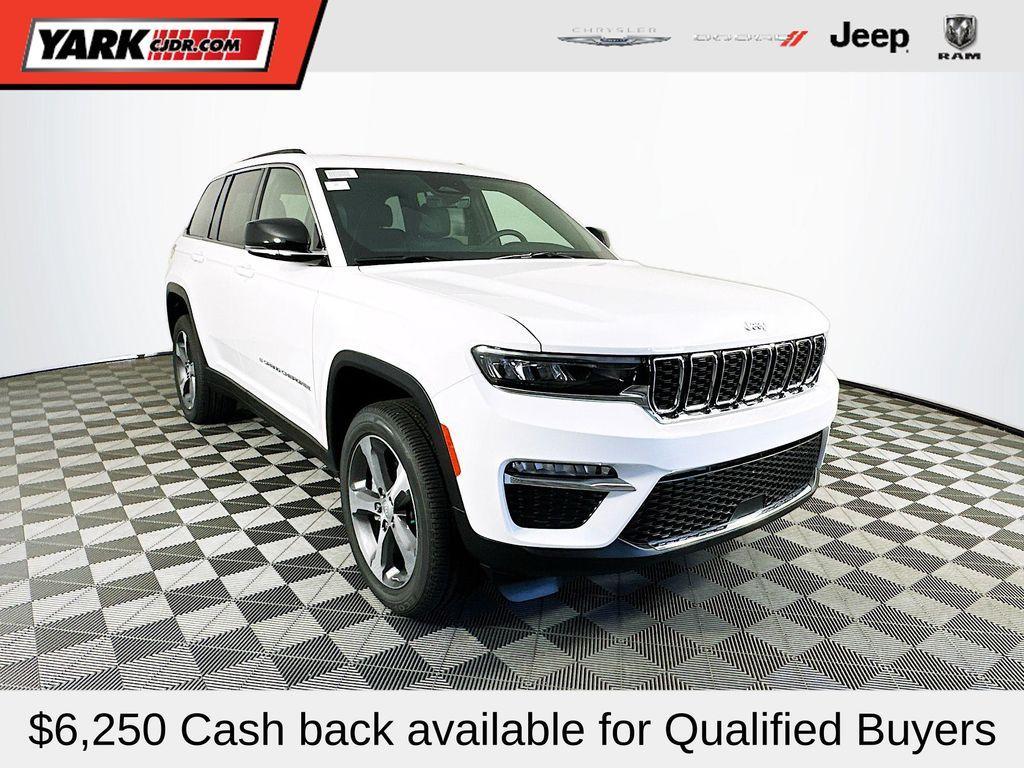 new 2025 Jeep Grand Cherokee car, priced at $41,240