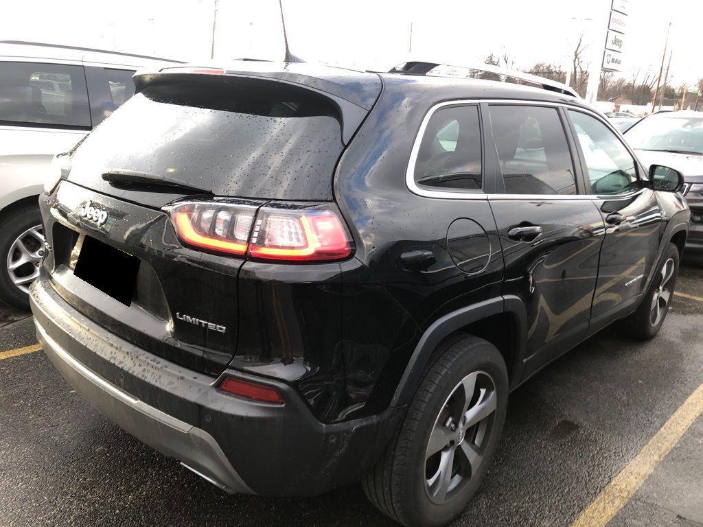 used 2021 Jeep Cherokee car, priced at $22,700