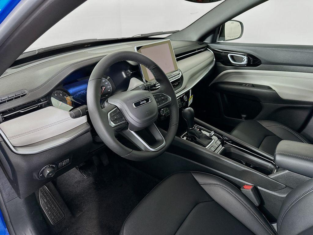 new 2025 Jeep Compass car, priced at $32,848
