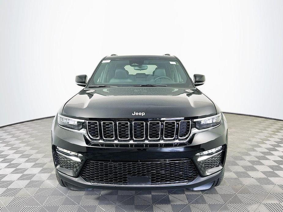 new 2024 Jeep Grand Cherokee car, priced at $44,104