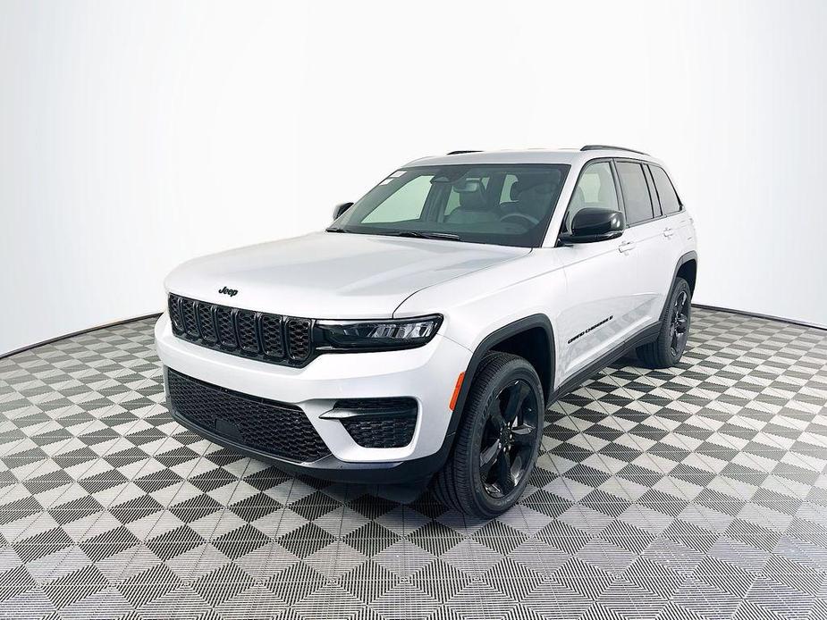 new 2024 Jeep Grand Cherokee car, priced at $39,724