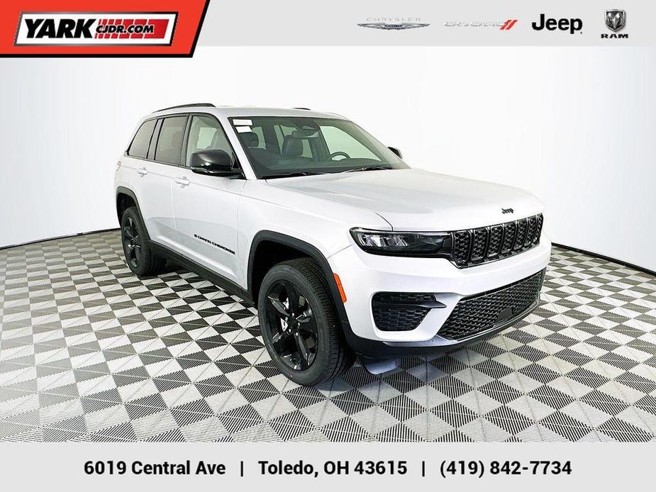 new 2024 Jeep Grand Cherokee car, priced at $39,724