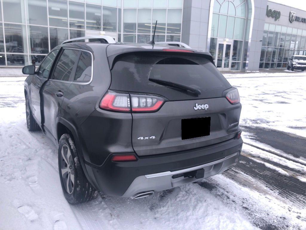 used 2021 Jeep Cherokee car, priced at $22,900