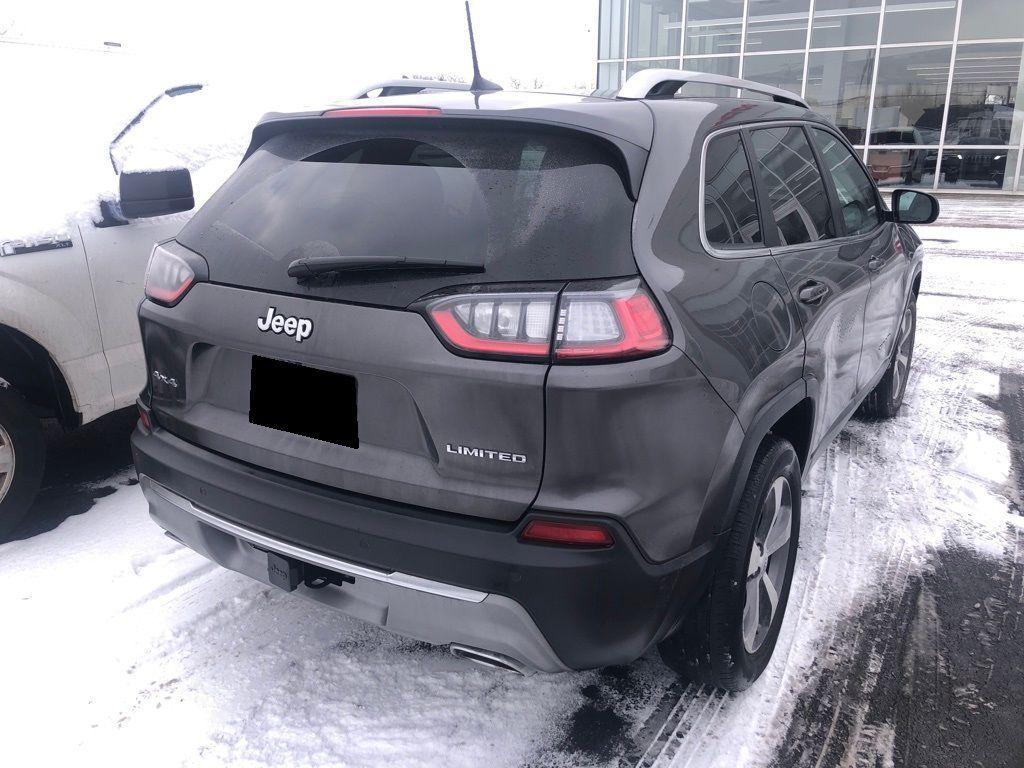 used 2021 Jeep Cherokee car, priced at $22,900