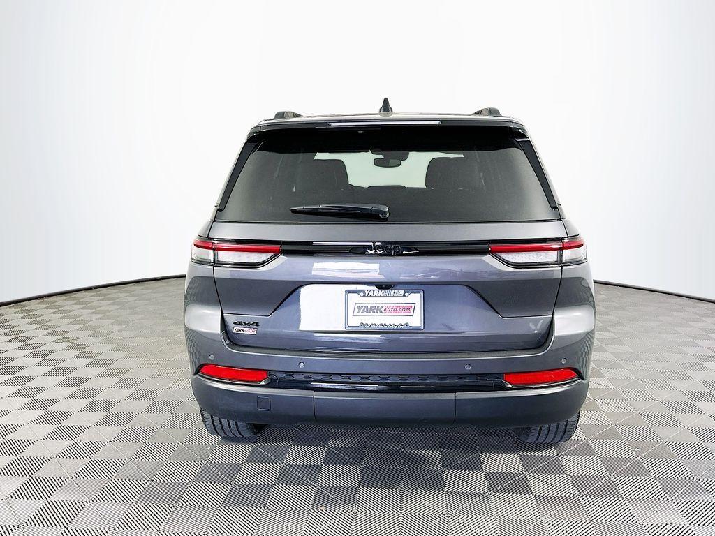 used 2024 Jeep Grand Cherokee car, priced at $33,700