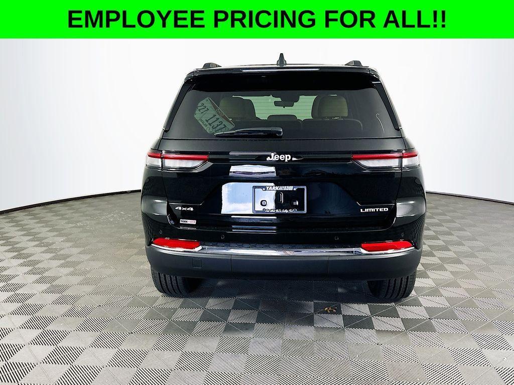 new 2025 Jeep Grand Cherokee car, priced at $47,750