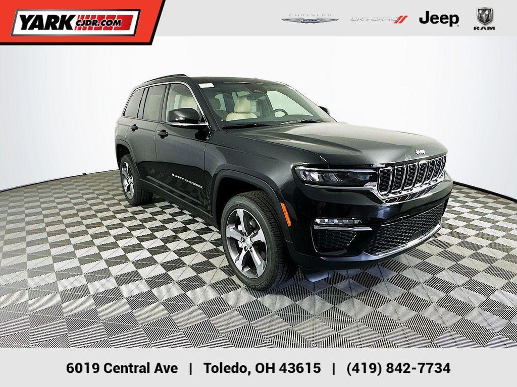 new 2025 Jeep Grand Cherokee car, priced at $47,750