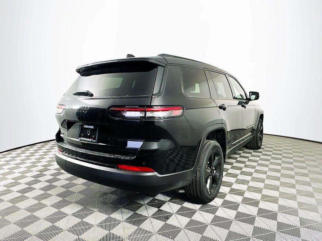 new 2025 Jeep Grand Cherokee L car, priced at $43,654