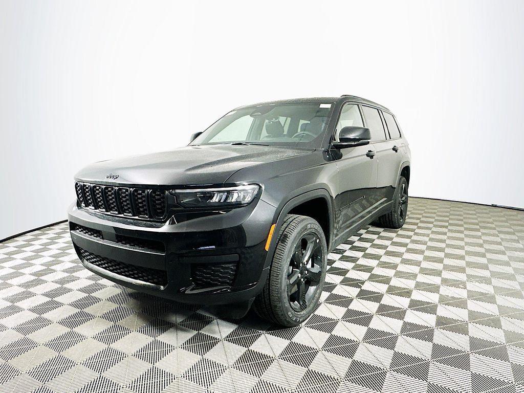 new 2025 Jeep Grand Cherokee L car, priced at $43,654