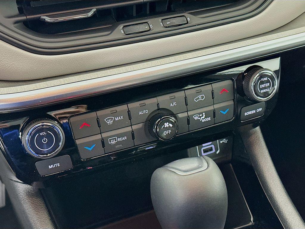 new 2025 Jeep Compass car, priced at $30,105
