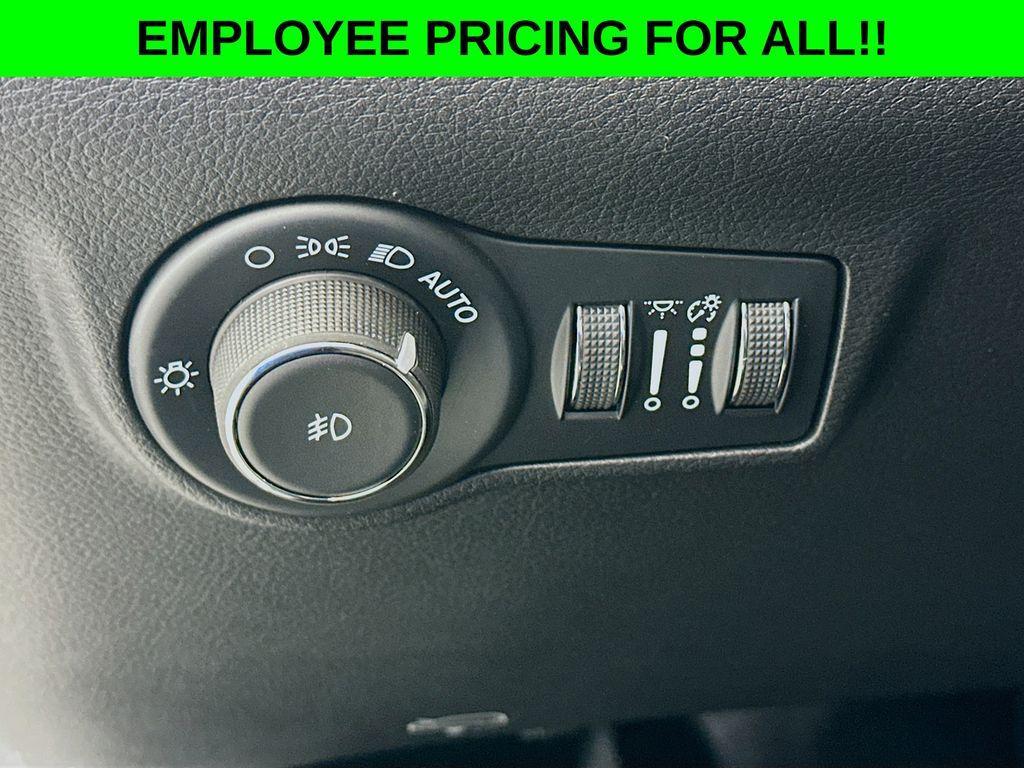 new 2025 Jeep Compass car, priced at $32,605