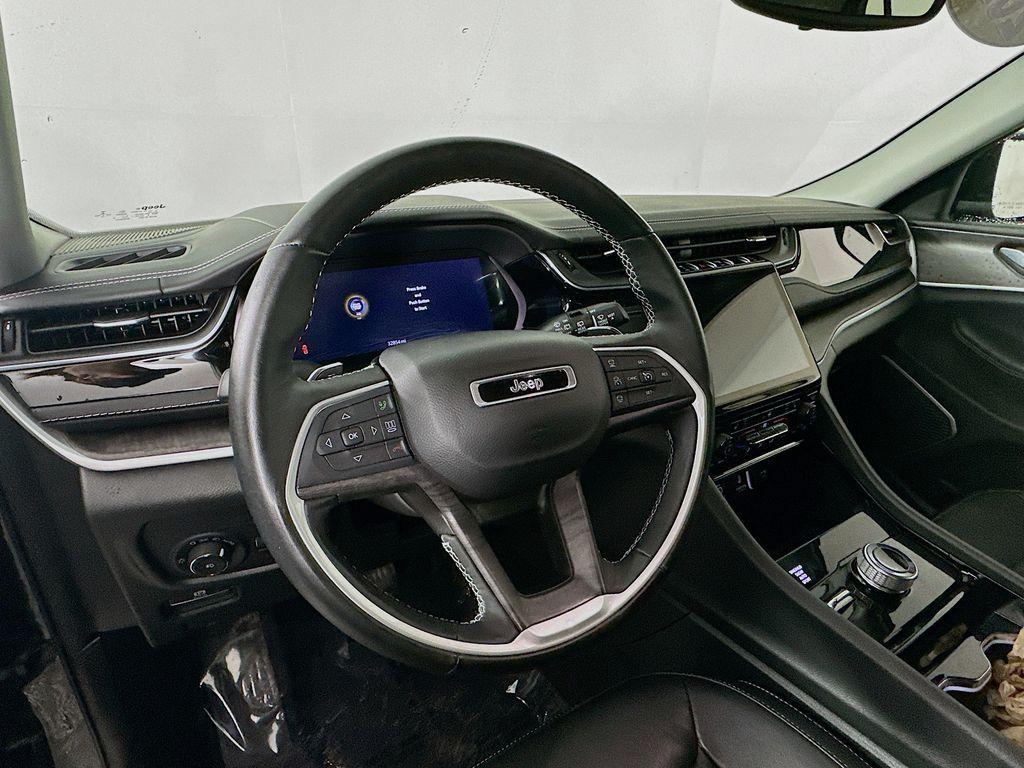 used 2022 Jeep Grand Cherokee car, priced at $32,699
