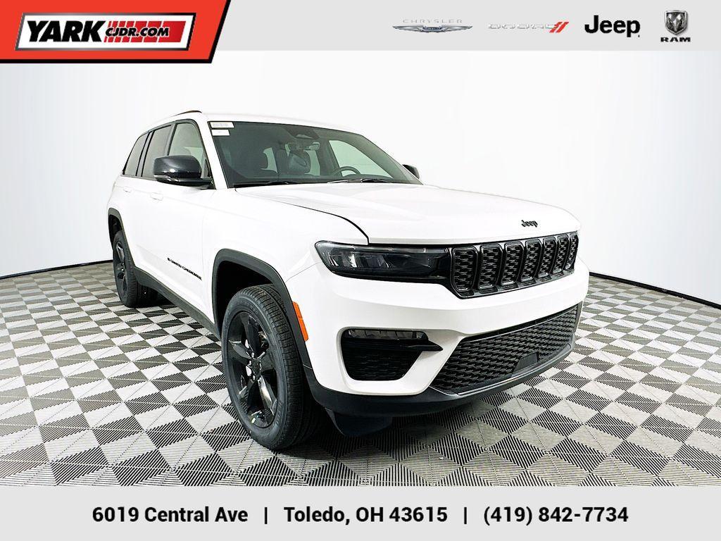 new 2025 Jeep Grand Cherokee car, priced at $45,386