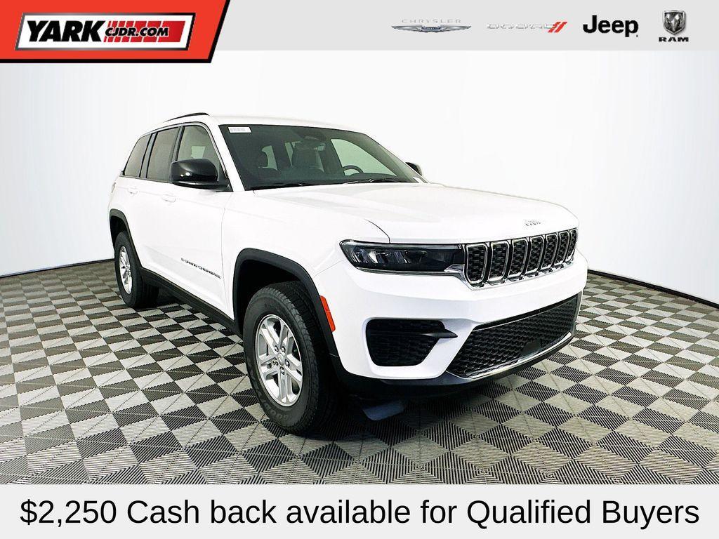 new 2025 Jeep Grand Cherokee car, priced at $37,916