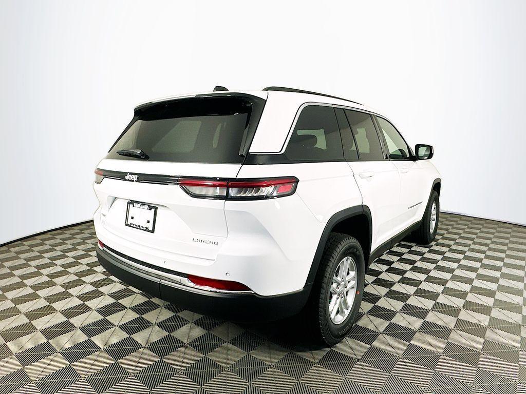 new 2025 Jeep Grand Cherokee car, priced at $37,916