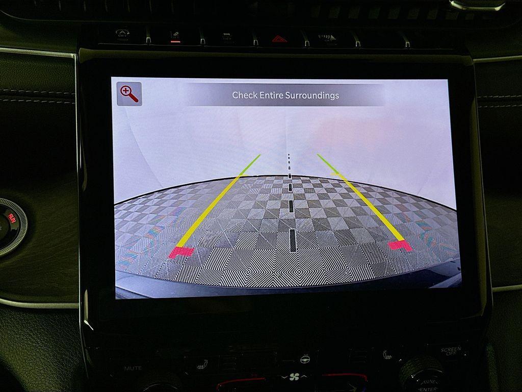 new 2025 Jeep Grand Cherokee car, priced at $42,954