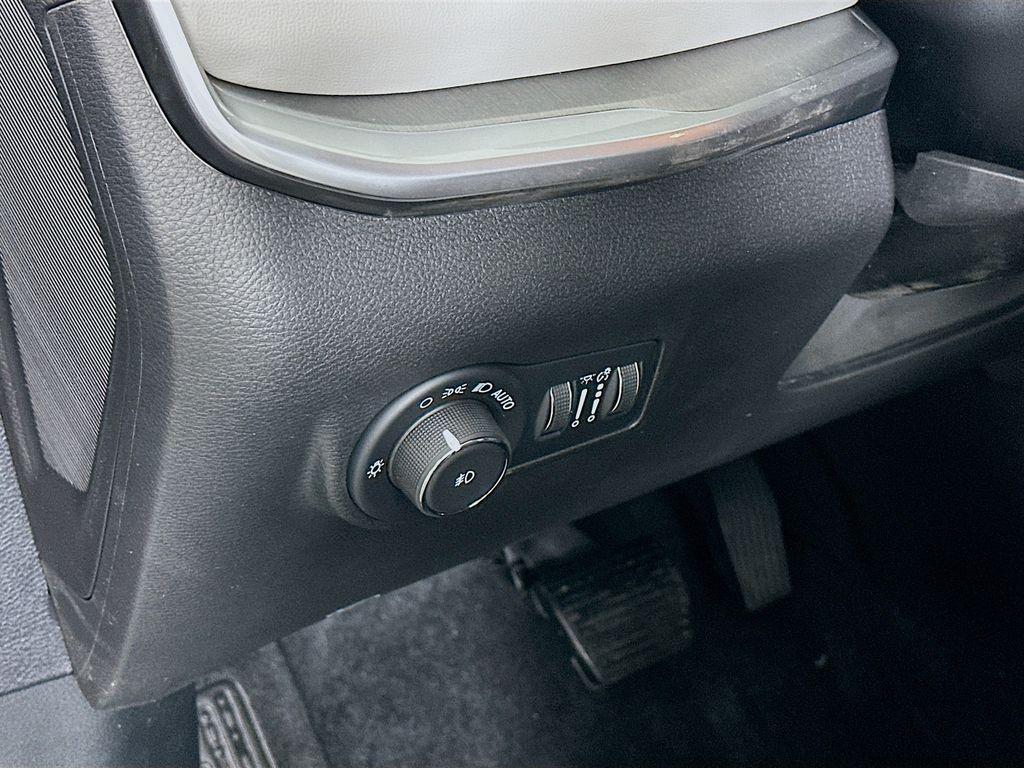 new 2025 Jeep Compass car, priced at $35,697