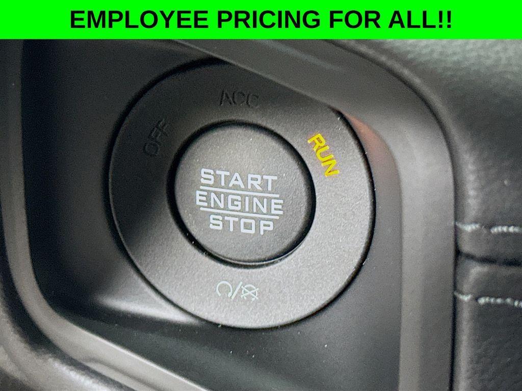 new 2025 Jeep Wrangler car, priced at $57,664