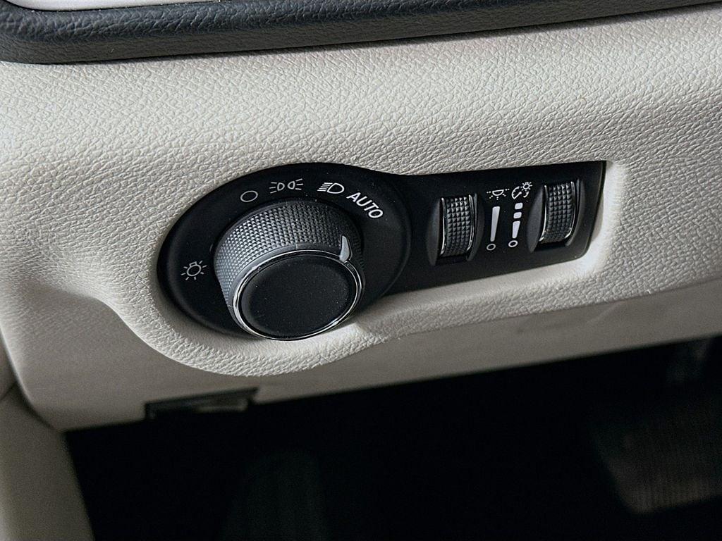 used 2017 Chrysler Pacifica car, priced at $9,990