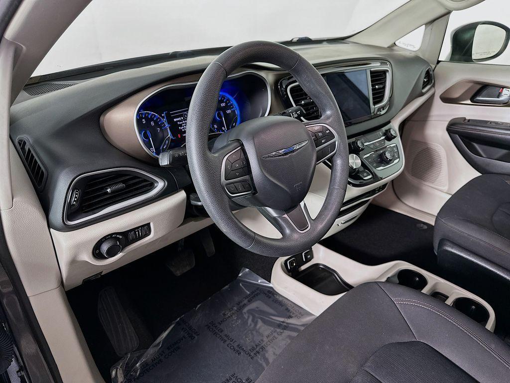 used 2017 Chrysler Pacifica car, priced at $9,990