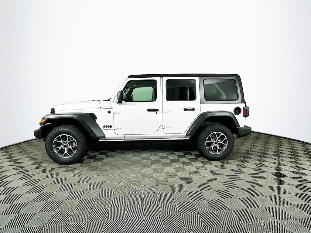 new 2025 Jeep Wrangler car, priced at $45,234