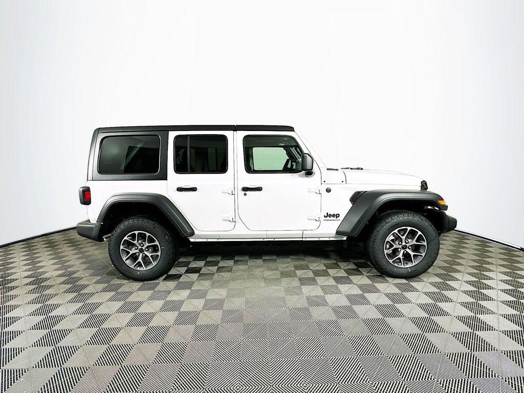 new 2025 Jeep Wrangler car, priced at $45,234