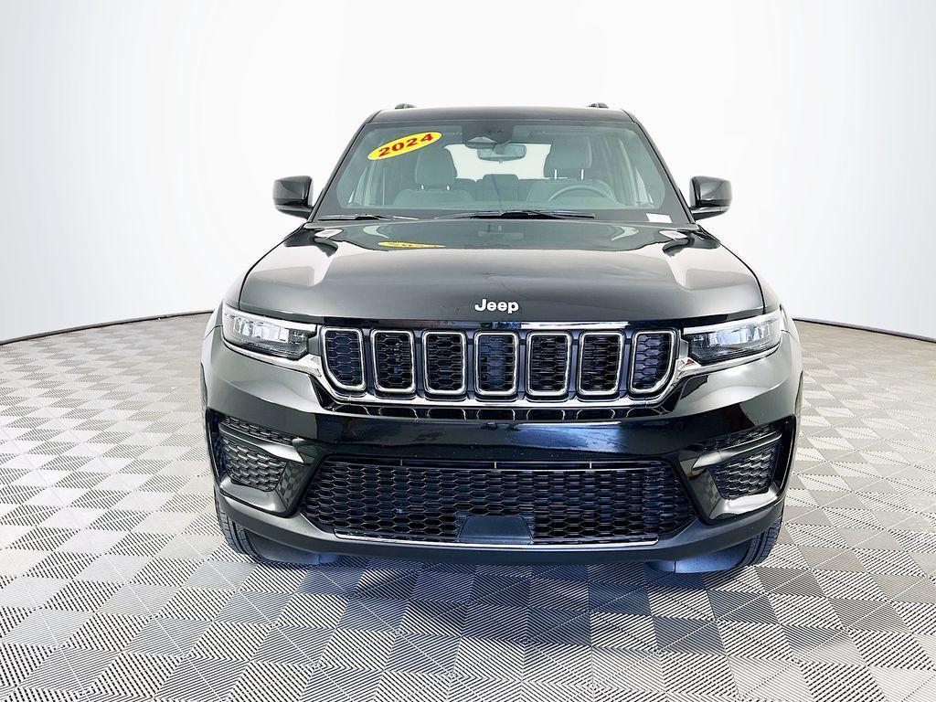 used 2024 Jeep Grand Cherokee car, priced at $34,824