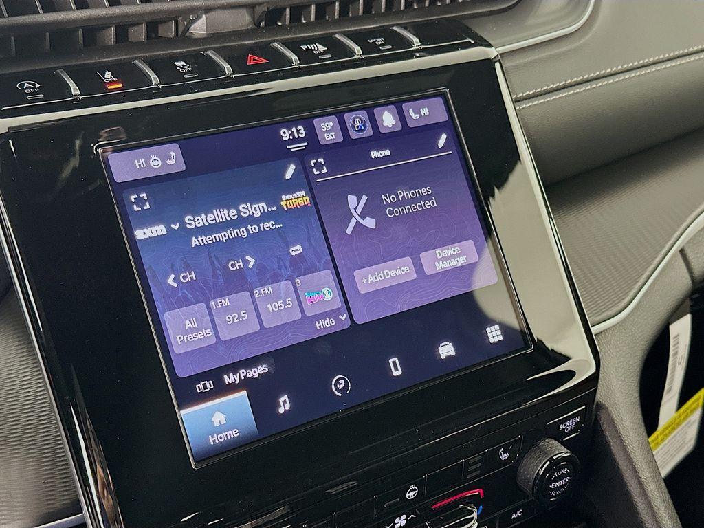 new 2025 Jeep Grand Cherokee car, priced at $42,220