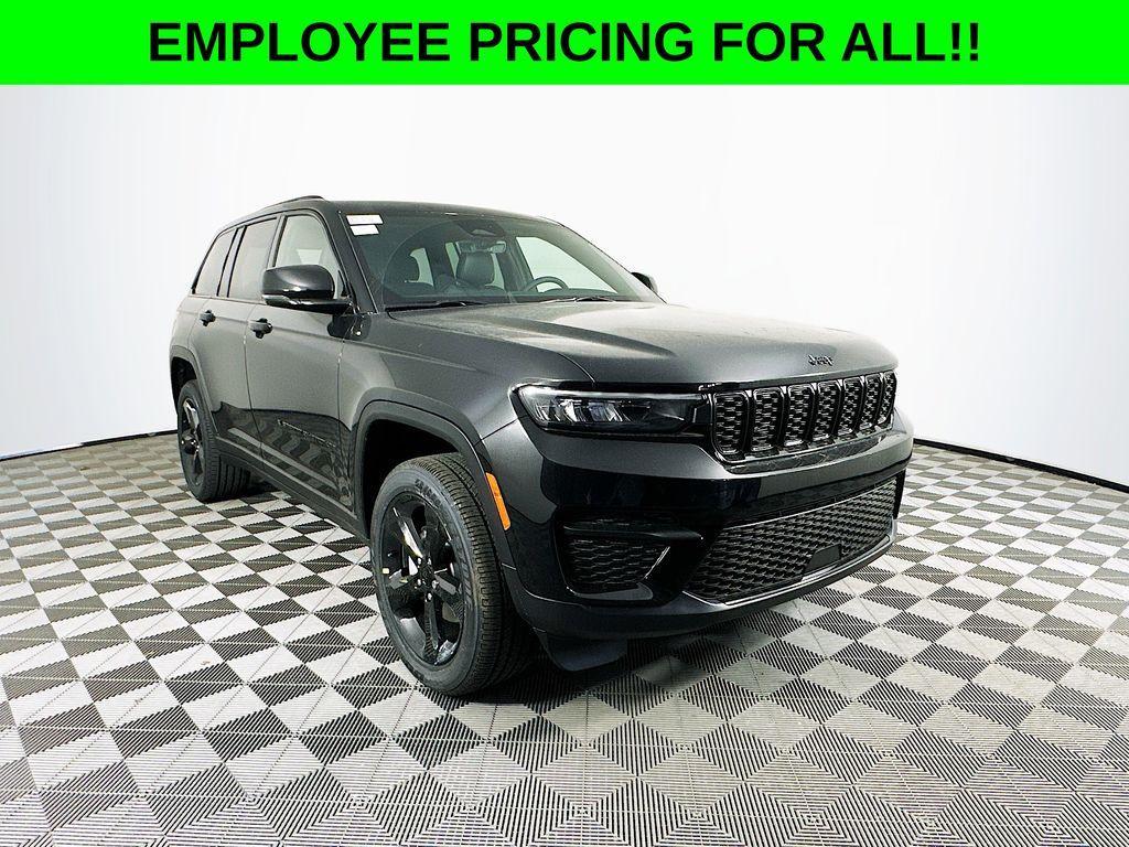 new 2025 Jeep Grand Cherokee car, priced at $44,720
