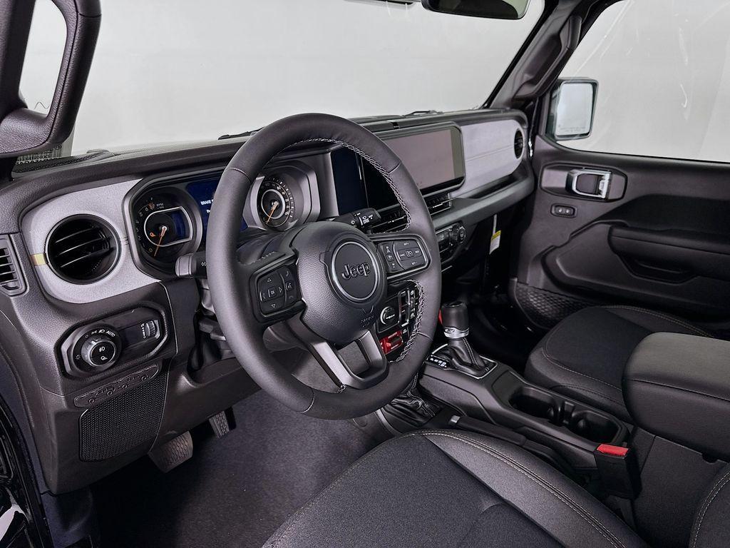 new 2025 Jeep Gladiator car, priced at $43,798