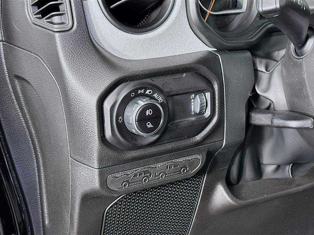 new 2025 Jeep Gladiator car, priced at $43,798