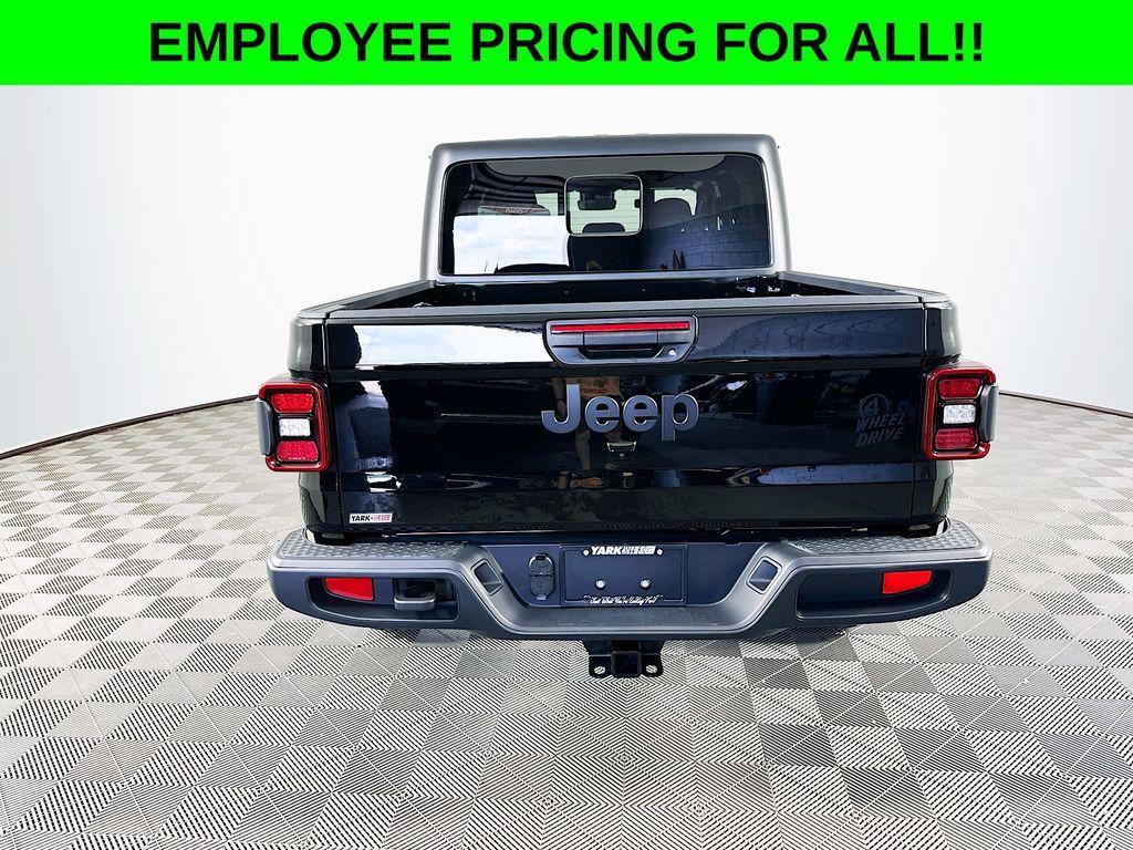 new 2025 Jeep Gladiator car, priced at $49,048