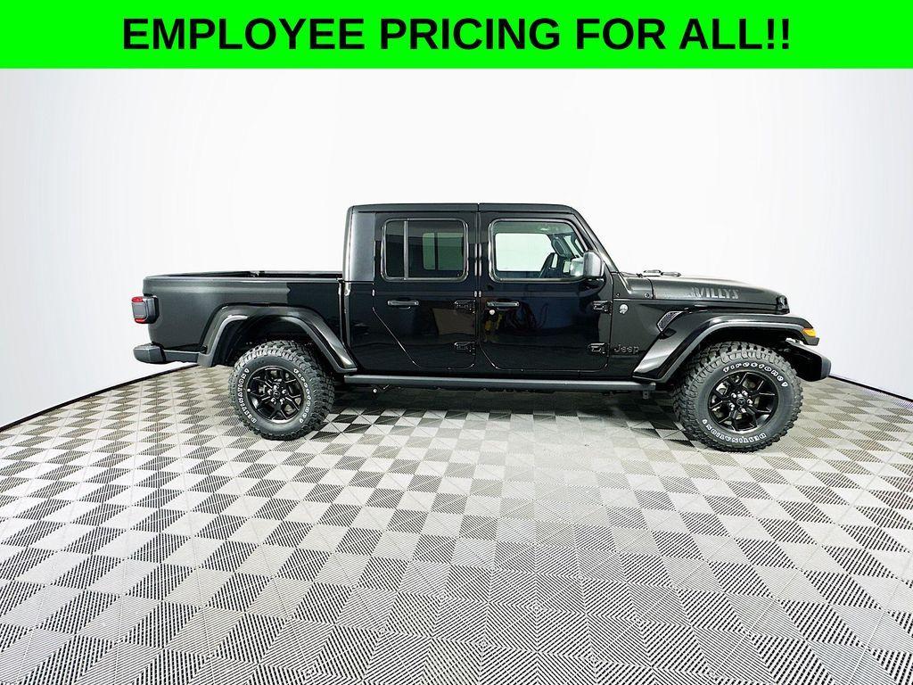 new 2025 Jeep Gladiator car, priced at $49,048