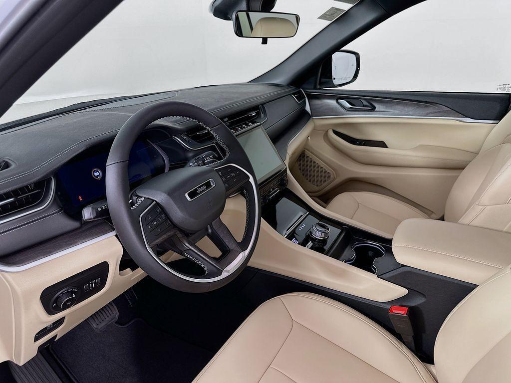new 2025 Jeep Grand Cherokee L car, priced at $47,938